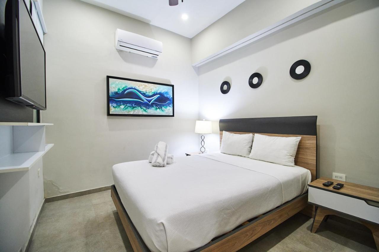 Torre 42 Playa Del Carmen By Lockey Lejlighedshotel Eksteriør billede